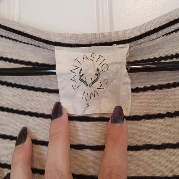 Fantastic fawn beige striped oversized top S - Picture 7 of 9